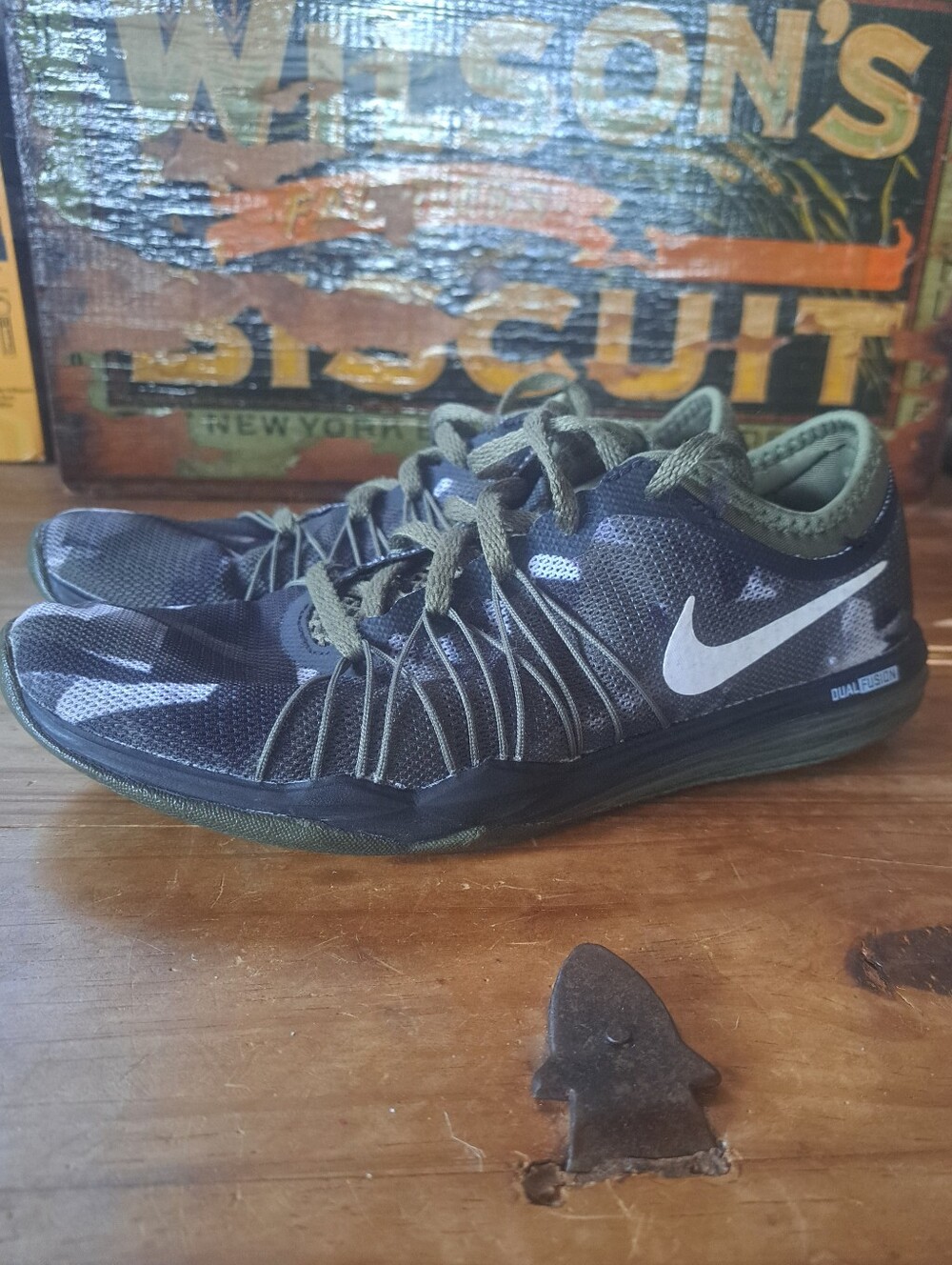 Nike Dual Fusion TR Hit Training Shoes Womens Size 6 Camouflage Green 844667-200